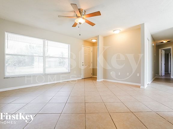 3rd image of 22376 New Rochelle Ave