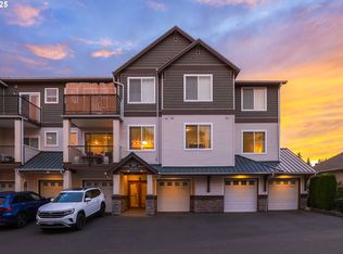 595 NW Lost Springs Ter UNIT 303, Portland, OR 97229