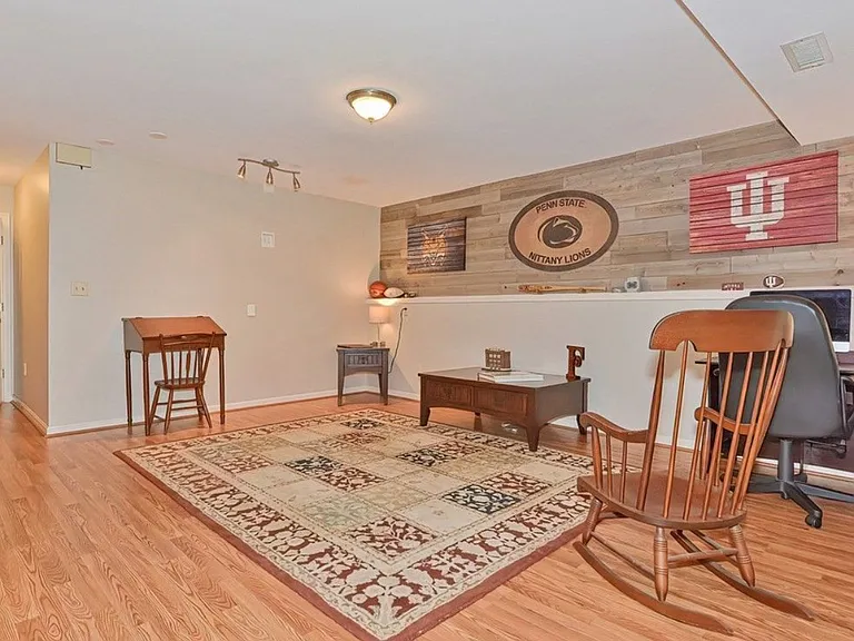 601 Browning Ln — Photo 30