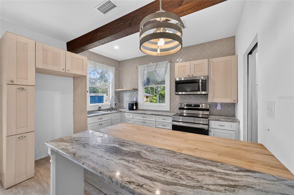 1121 SE 29th St, Ocala, FL - View 2