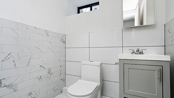 Rented by Nooklyn NYC LLC | media 4