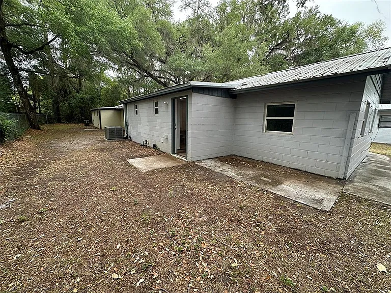 655 NE Waldo Rd — Photo 19
