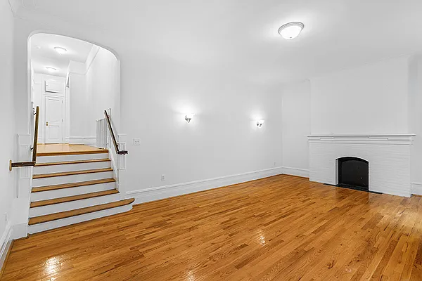 Rented by CitySites Real Estate Group | media 22