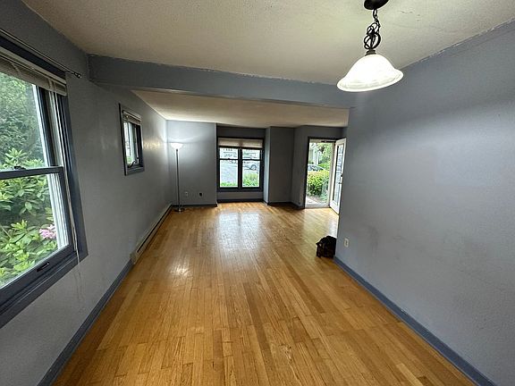 3rd image of 1 Salem Pl