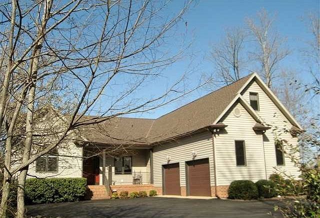 1st image of 507 Fisher Dr