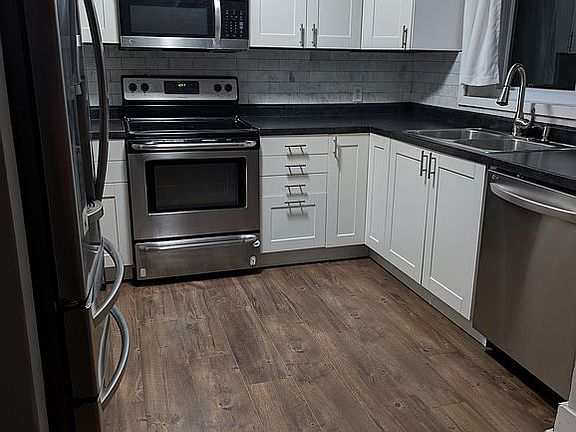 3rd image of 5275 Scenic Dr