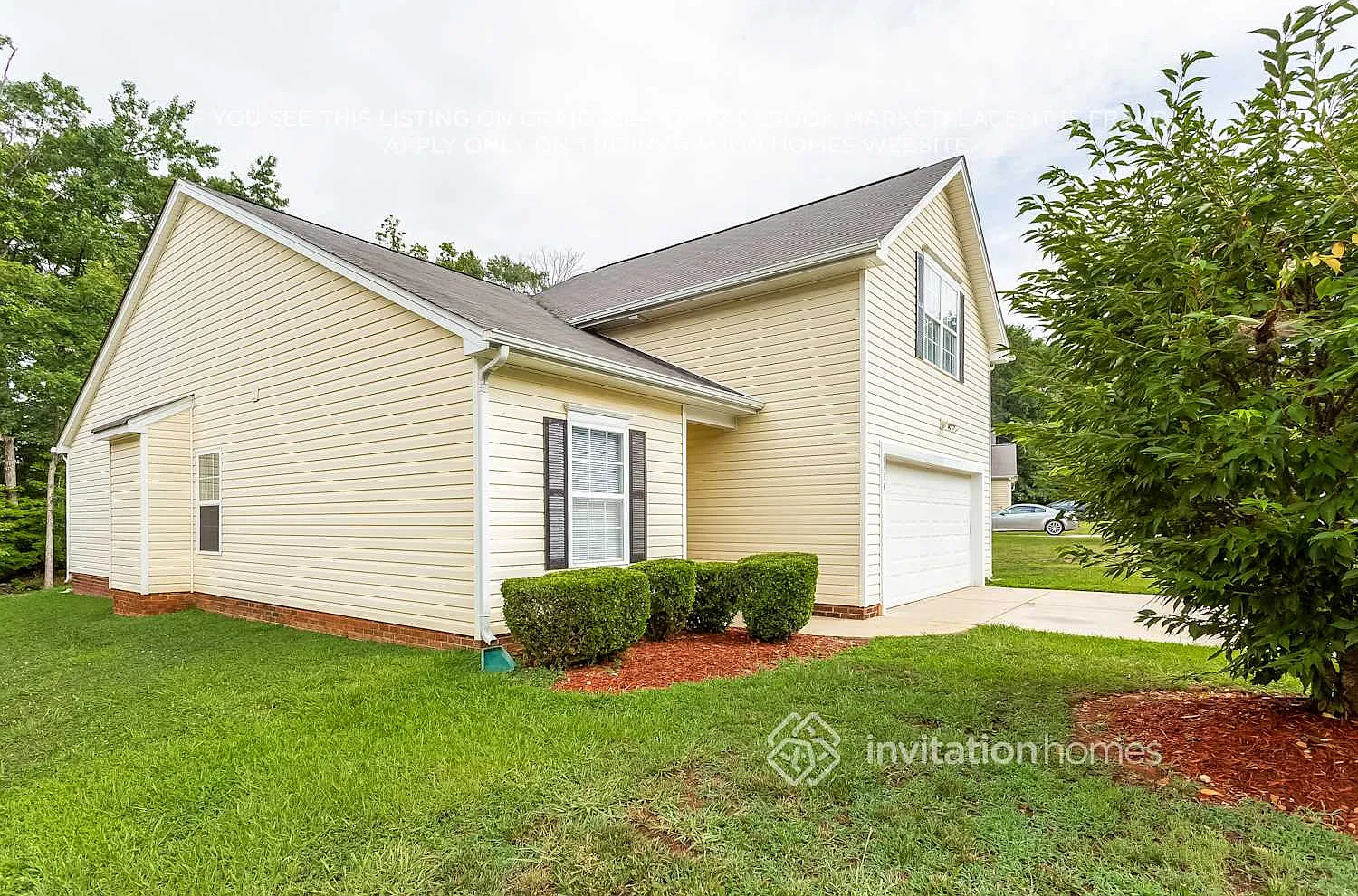 6114 Sid Crane Dr Charlotte, NC 28216 — Photo 2