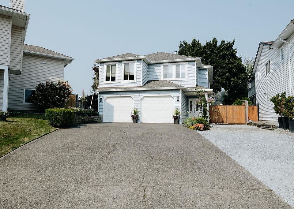 1st image of 3302 274a St