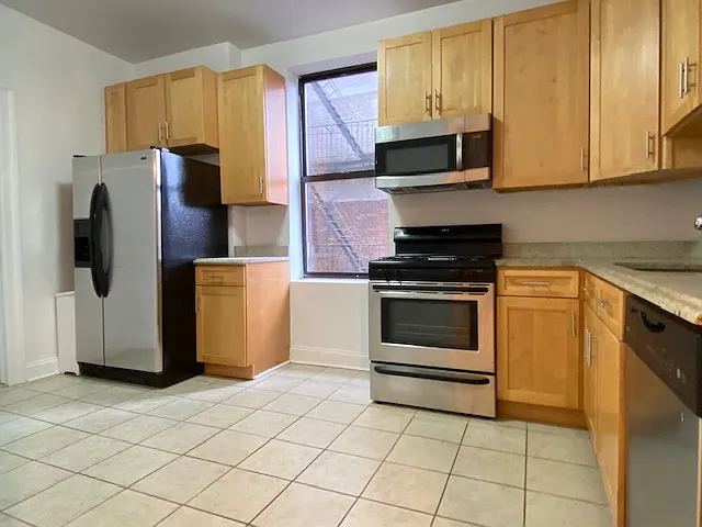 501 W 110th St #2G — Photo 3