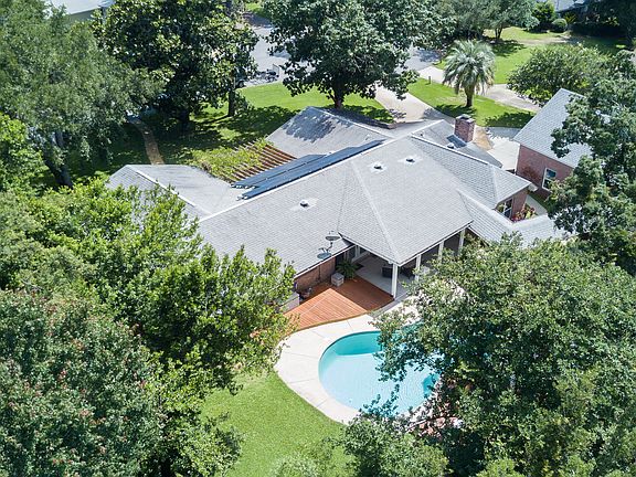 3rd image of 631 Bonilace Cir