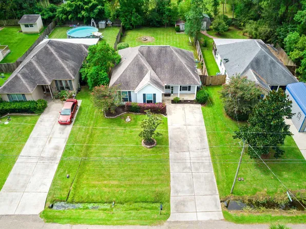 25708 E Sycamore St, Lacombe, LA 70445