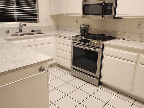3rd image of 501 S Oak Knoll Ave Unit 9