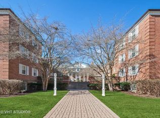 1404 Hinman Ave #G, Evanston, IL 60201