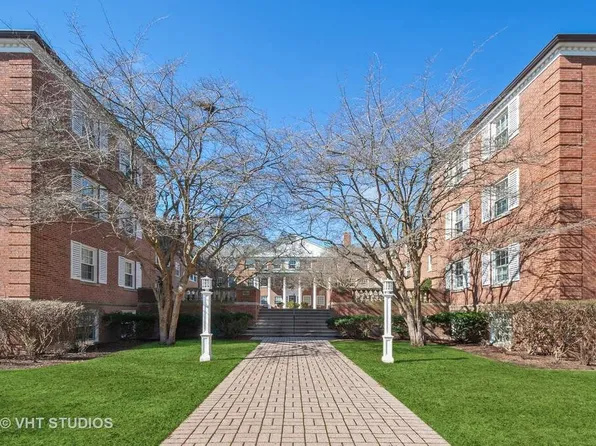 1404 Hinman Ave #G, Evanston, IL 60201
