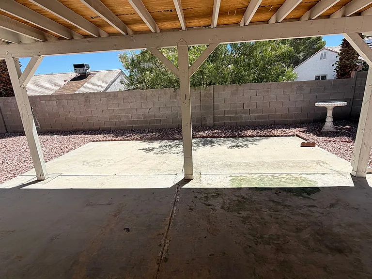 1328 Maplegrove Cir — Photo 35