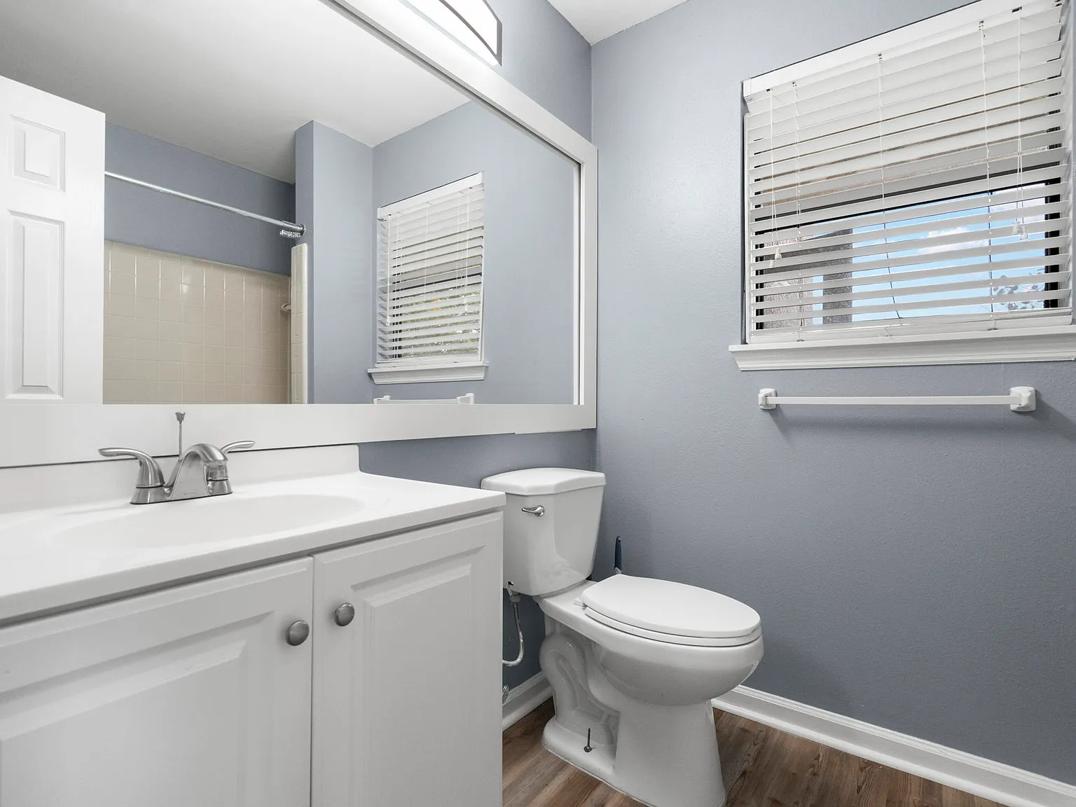 2 bed, 1182 sqft, $2,700 — Photo 4