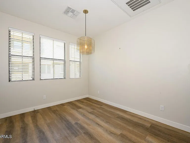 4236 N 27th St #39 — Photo 16