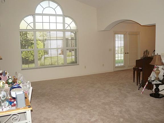 3rd image of 710 Del Rosario St