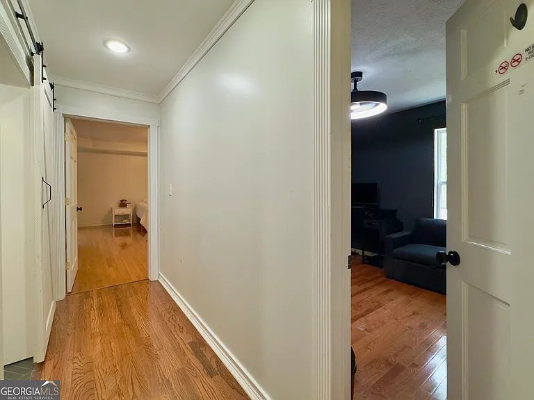 90 Howard Rd — Photo 70