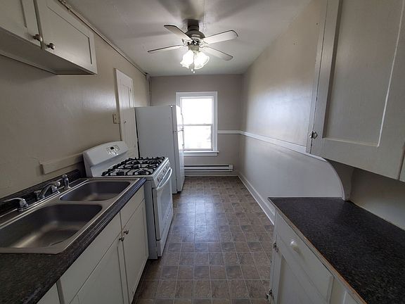 4th image of 2930 5th Ave APT 12