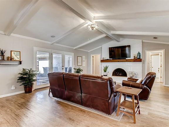 4th image of 2317 Brennan Dr