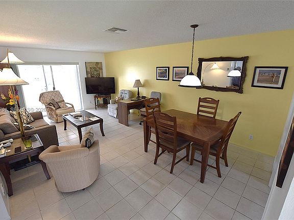 2nd image of 2688 Dudley Dr E APT J