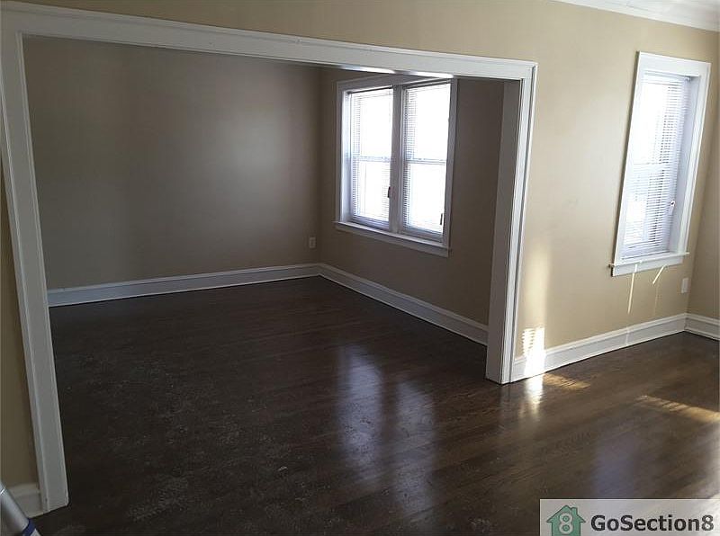 2nd image of 6158 S Washtenaw Ave #2
