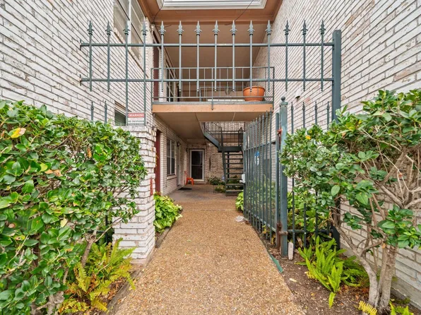 421 Emerson St APT 5, Houston, TX 77006