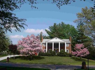 1721 Abbey Oak Dr, Vienna, VA 22182