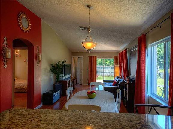 4th image of 4524 Country Hills Blvd