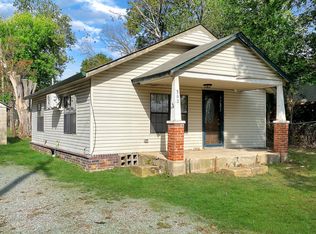 302 S Taylor St, Pryor, OK 74361