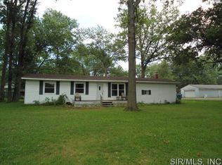 1300 Jackson Ave, Sandoval, IL 62882