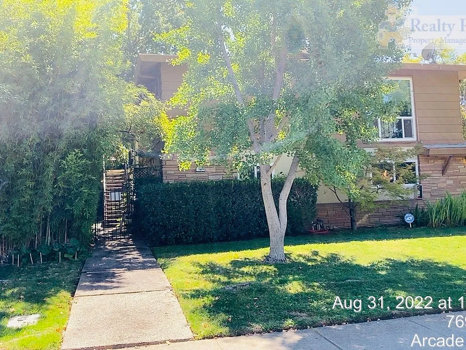769 Carro Dr #2