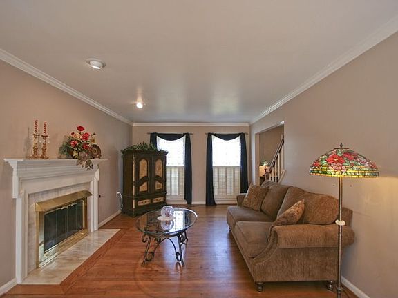 3rd image of 4271 Berwick Pl