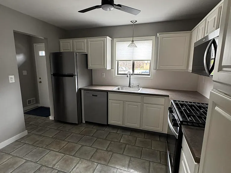 85 Shady Ln — Photo 1