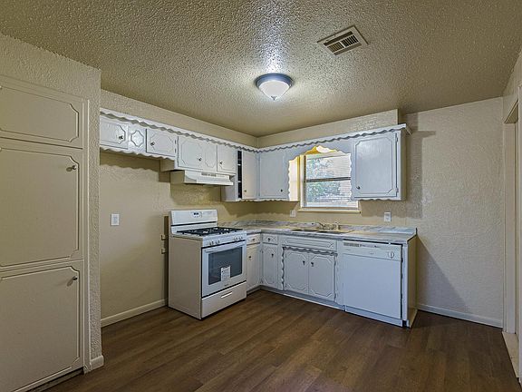 4th image of 705 N Bristow Ave
