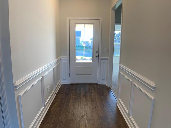 4th image of 2772 Nottingham Dr