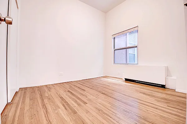 Rented by Urbane Brokerage | media 13