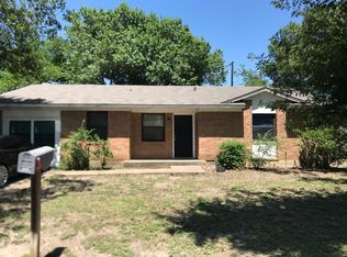 1503 Brackens St, Waxahachie, TX 75165
