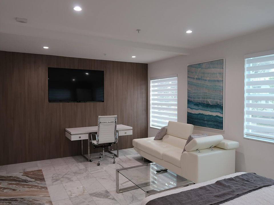1st image of 942 Pennsylvania Ave #201