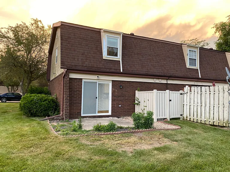 33 Dorset Ct — Photo 16