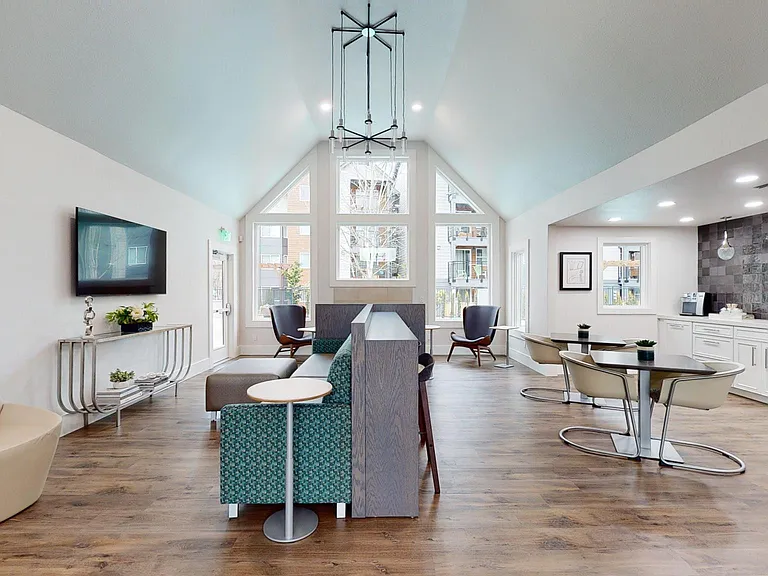 Redmond Place Apartments — Photo 4