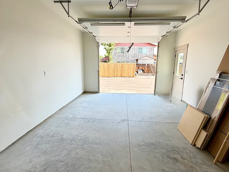 122 N Locust St #2 — Photo 16