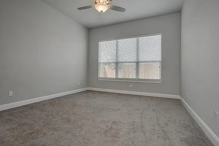 4655 Katherine Dr — Photo 23