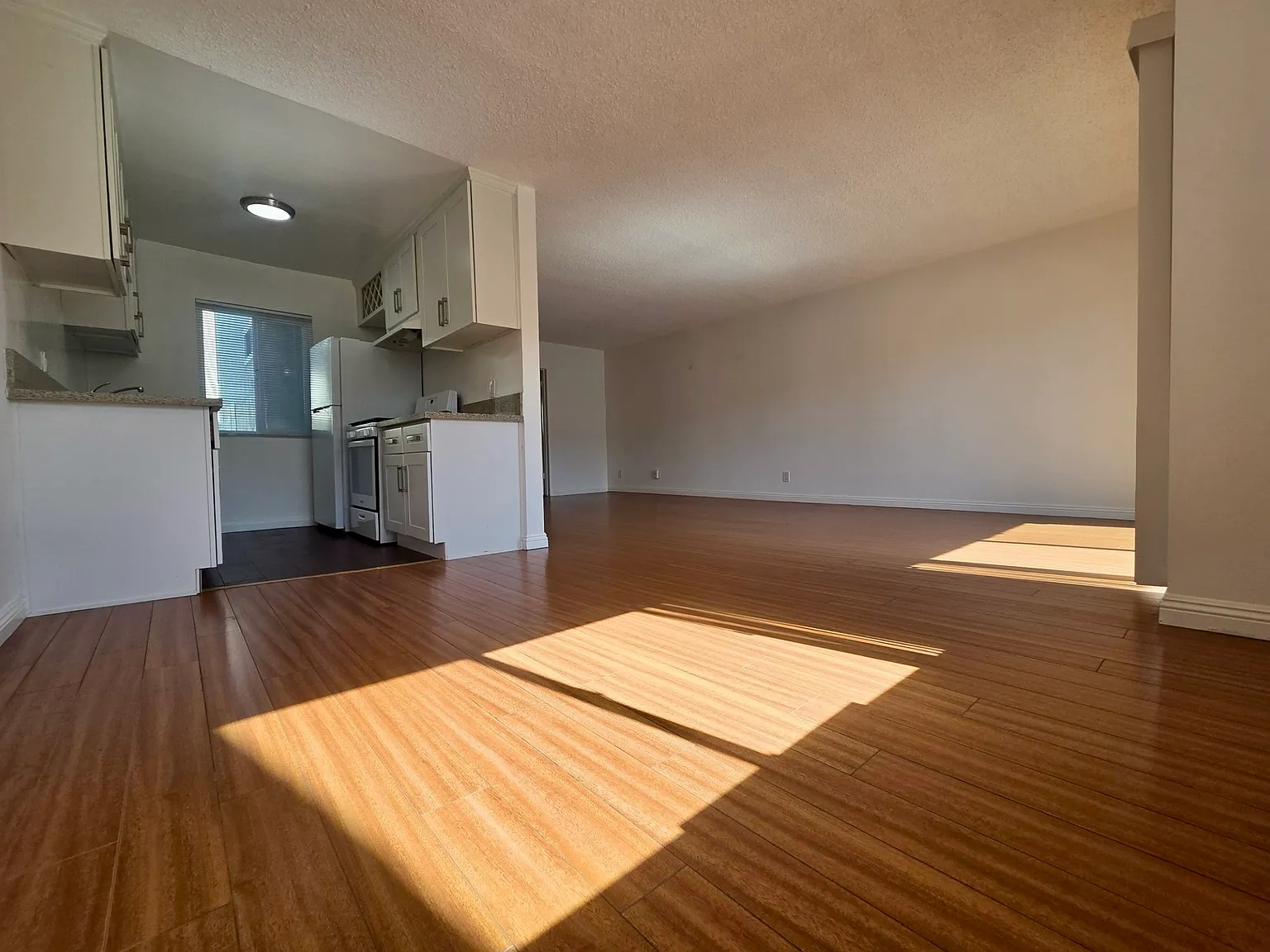 10967 Palms Blvd — Photo 4