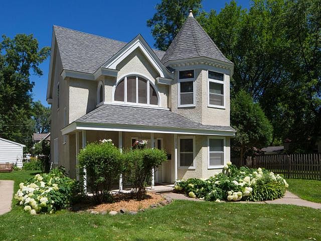 1st image of 2533 18th Ave E