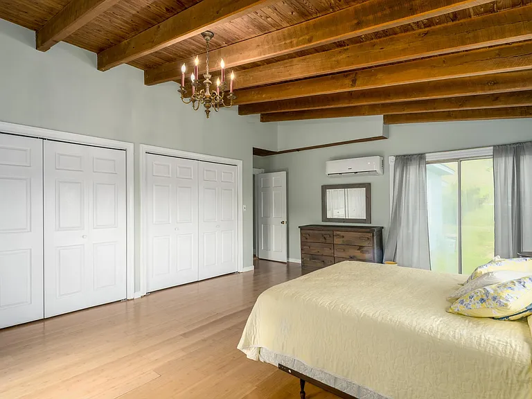 1829 Cabell Rd — Photo 13