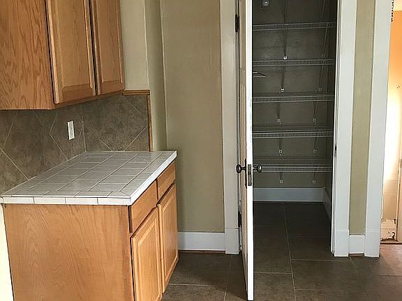 Kitchen pantry