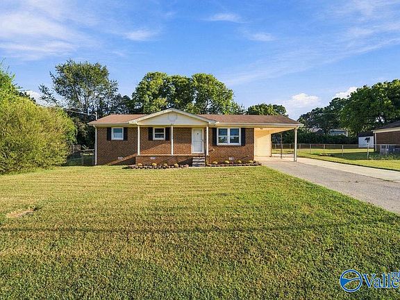 2nd image of 511 Carter Dr