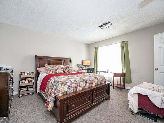 4th image of 197 High Creek Dr